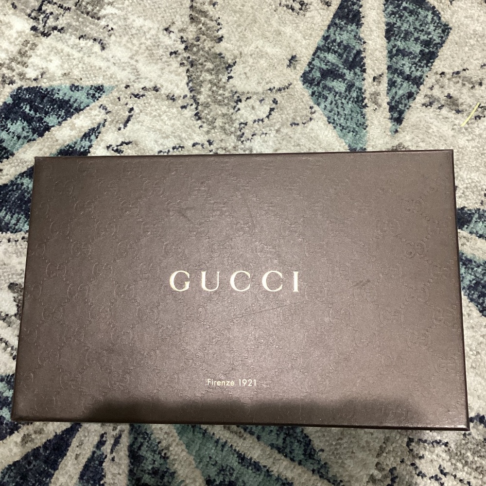 Gucci peep toe